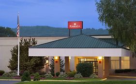 Ramada Cortland Hotel And Conference Center